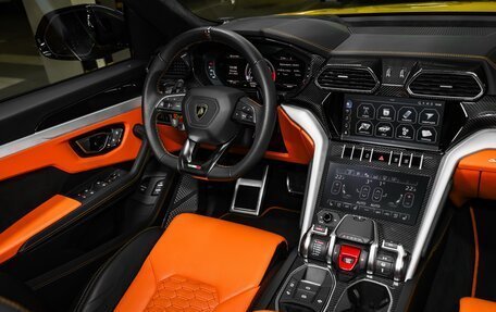 Lamborghini Urus I, 2021 год, 22 500 000 рублей, 25 фотография