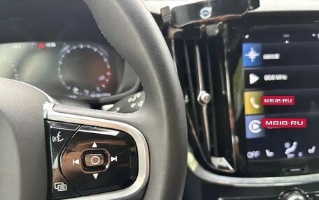 Volvo V60 II, 2022 год, 3 250 000 рублей, 17 фотография