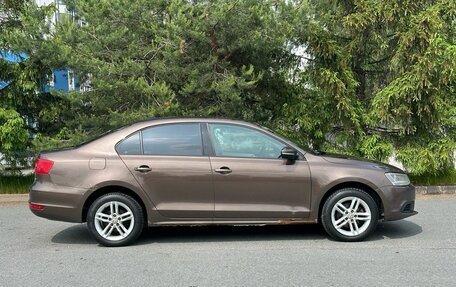 Volkswagen Jetta VI, 2011 год, 515 000 рублей, 4 фотография
