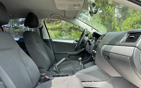 Volkswagen Jetta VI, 2011 год, 515 000 рублей, 20 фотография