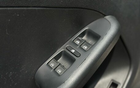Volkswagen Jetta VI, 2011 год, 515 000 рублей, 12 фотография