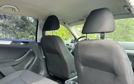 Volkswagen Jetta VI, 2011 год, 515 000 рублей, 17 фотография