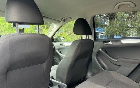 Volkswagen Jetta VI, 2011 год, 515 000 рублей, 16 фотография
