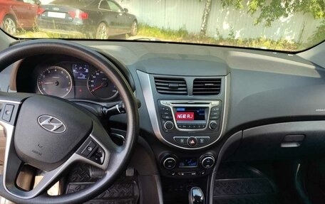 Hyundai Solaris II рестайлинг, 2016 год, 1 100 000 рублей, 1 фотография