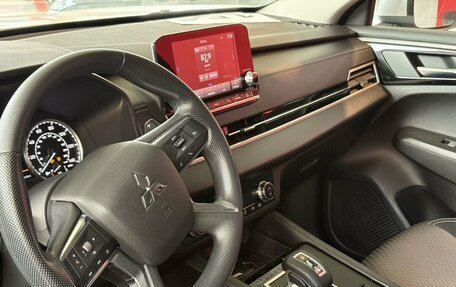 Mitsubishi Outlander, 2021 год, 4 150 000 рублей, 5 фотография
