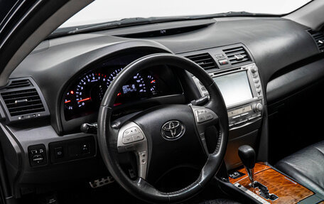 Toyota Camry, 2011 год, 1 589 000 рублей, 10 фотография