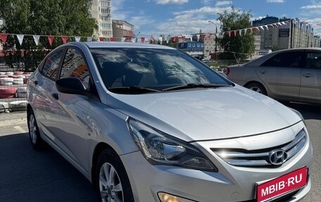Hyundai Solaris II рестайлинг, 2015 год, 1 100 000 рублей, 1 фотография