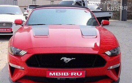 Ford Mustang VI рестайлинг, 2021 год, 2 600 000 рублей, 3 фотография