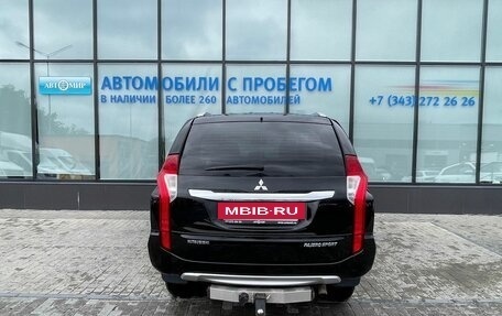 Mitsubishi Pajero Sport III рестайлинг, 2020 год, 3 740 000 рублей, 4 фотография