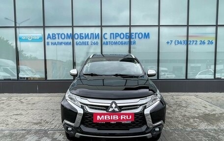Mitsubishi Pajero Sport III рестайлинг, 2020 год, 3 740 000 рублей, 8 фотография