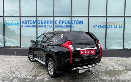 Mitsubishi Pajero Sport III рестайлинг, 2020 год, 3 740 000 рублей, 3 фотография