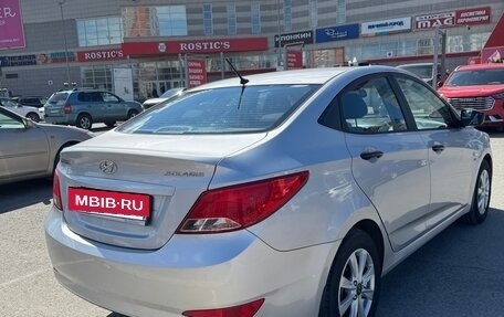 Hyundai Solaris II рестайлинг, 2015 год, 1 100 000 рублей, 4 фотография