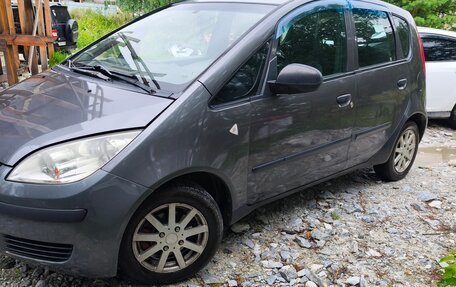 Mitsubishi Colt VI рестайлинг, 2006 год, 320 000 рублей, 2 фотография