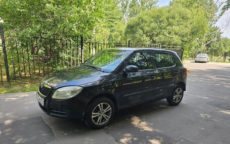 Skoda Fabia II, 2009 год, 285 000 рублей, 2 фотография