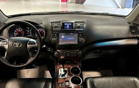 Toyota Highlander III, 2011 год, 2 287 000 рублей, 31 фотография