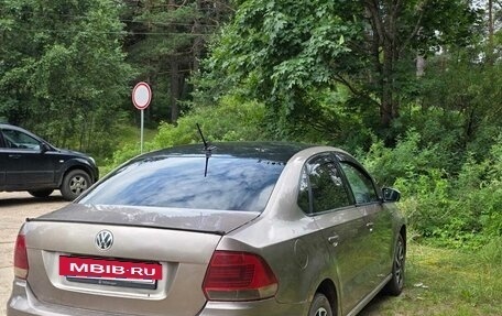 Volkswagen Polo VI (EU Market), 2018 год, 750 000 рублей, 2 фотография