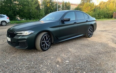 BMW 5 серия, 2020 год, 5 950 000 рублей, 2 фотография