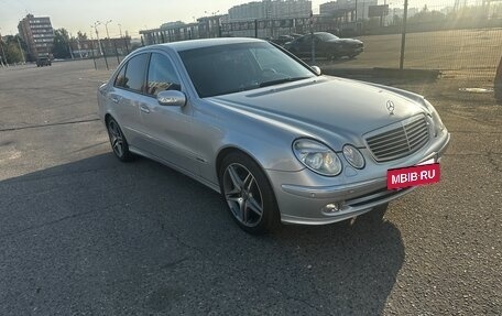 Mercedes-Benz E-Класс, 2002 год, 750 000 рублей, 8 фотография