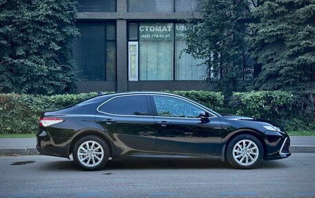 Toyota Camry, 2021 год, 2 650 000 рублей, 7 фотография