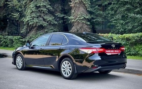 Toyota Camry, 2021 год, 2 650 000 рублей, 6 фотография
