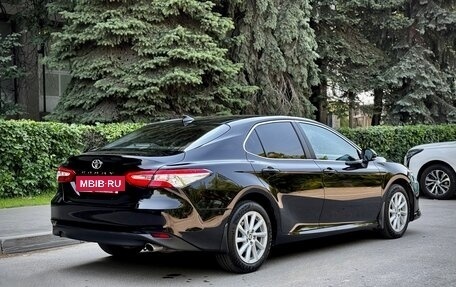 Toyota Camry, 2021 год, 2 650 000 рублей, 2 фотография