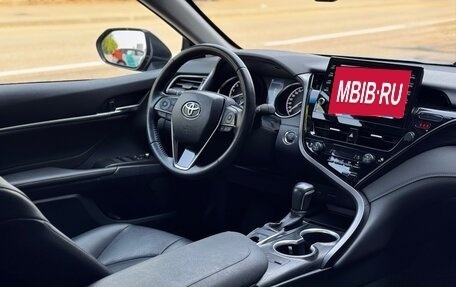 Toyota Camry, 2021 год, 2 650 000 рублей, 16 фотография