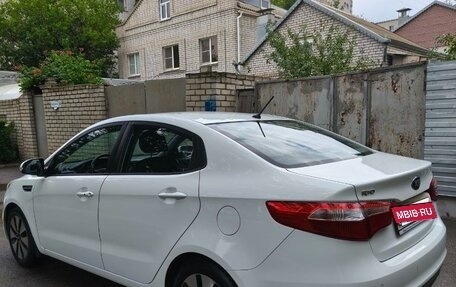 KIA Rio III рестайлинг, 2014 год, 1 000 000 рублей, 5 фотография