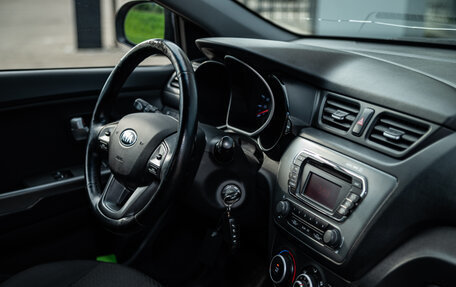 KIA Rio III рестайлинг, 2014 год, 799 000 рублей, 16 фотография