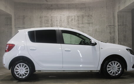 Renault Sandero II рестайлинг, 2016 год, 875 000 рублей, 4 фотография