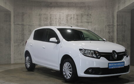 Renault Sandero II рестайлинг, 2016 год, 875 000 рублей, 3 фотография