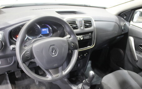 Renault Sandero II рестайлинг, 2016 год, 875 000 рублей, 10 фотография