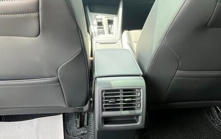 Volkswagen Golf VIII, 2021 год, 1 900 000 рублей, 26 фотография