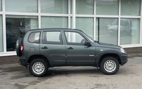 Chevrolet Niva I рестайлинг, 2015 год, 645 000 рублей, 4 фотография