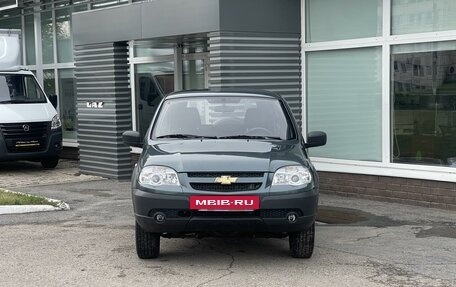 Chevrolet Niva I рестайлинг, 2015 год, 645 000 рублей, 2 фотография