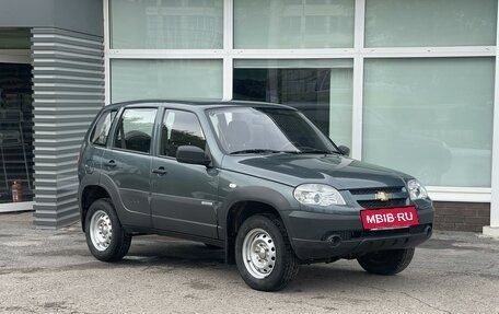 Chevrolet Niva I рестайлинг, 2015 год, 645 000 рублей, 3 фотография