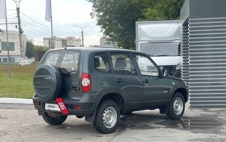 Chevrolet Niva I рестайлинг, 2015 год, 645 000 рублей, 5 фотография