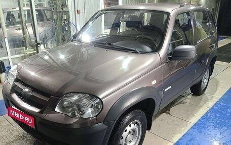 Chevrolet Niva I рестайлинг, 2015 год, 545 000 рублей, 2 фотография