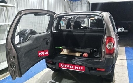 Chevrolet Niva I рестайлинг, 2015 год, 545 000 рублей, 9 фотография