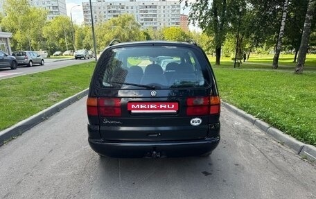 Volkswagen Sharan I рестайлинг, 1996 год, 495 000 рублей, 3 фотография