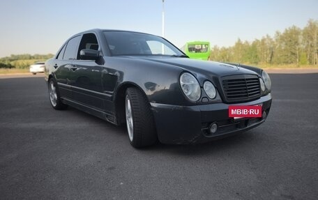 Mercedes-Benz E-Класс, 1998 год, 385 000 рублей, 2 фотография