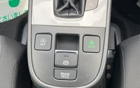 Honda Fit, 2022 год, 850 000 рублей, 13 фотография