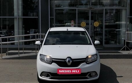 Renault Logan II, 2014 год, 600 000 рублей, 2 фотография