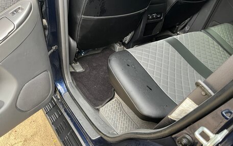 Toyota Land Cruiser Prado 120 рестайлинг, 2006 год, 1 880 000 рублей, 7 фотография