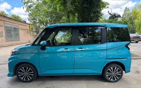 Toyota Roomy I, 2022 год, 1 499 000 рублей, 2 фотография