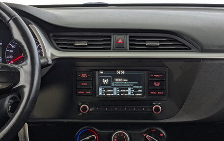 KIA Rio IV, 2021 год, 1 075 000 рублей, 15 фотография