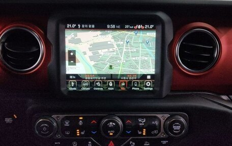 Jeep Wrangler, 2021 год, 4 074 006 рублей, 15 фотография
