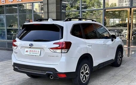 Subaru Forester, 2022 год, 2 700 000 рублей, 4 фотография
