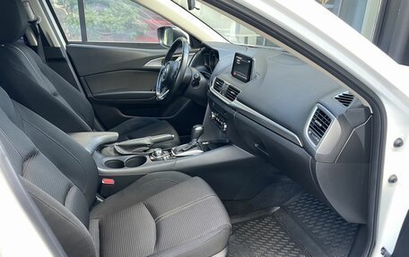 Mazda 3, 2016 год, 1 695 000 рублей, 11 фотография