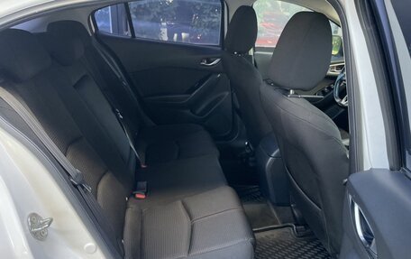 Mazda 3, 2016 год, 1 695 000 рублей, 13 фотография