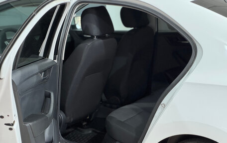 Skoda Rapid I, 2018 год, 920 000 рублей, 14 фотография